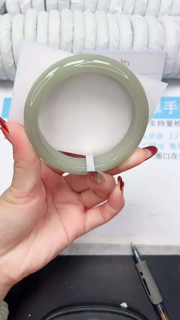 未镶嵌手镯石英质玉87-61.5DK