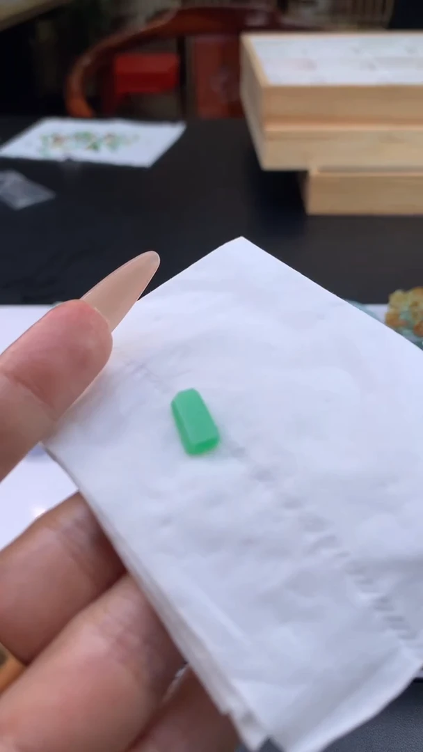 未镶嵌定制翡翠用****4翡翠