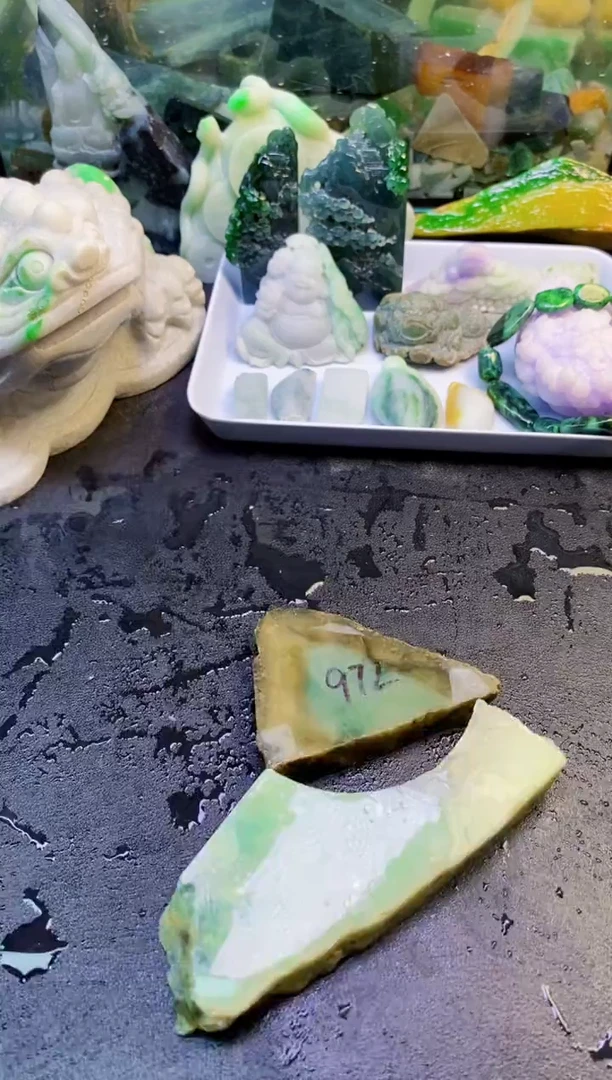 翡翠挂件未镶嵌天然翡翠017