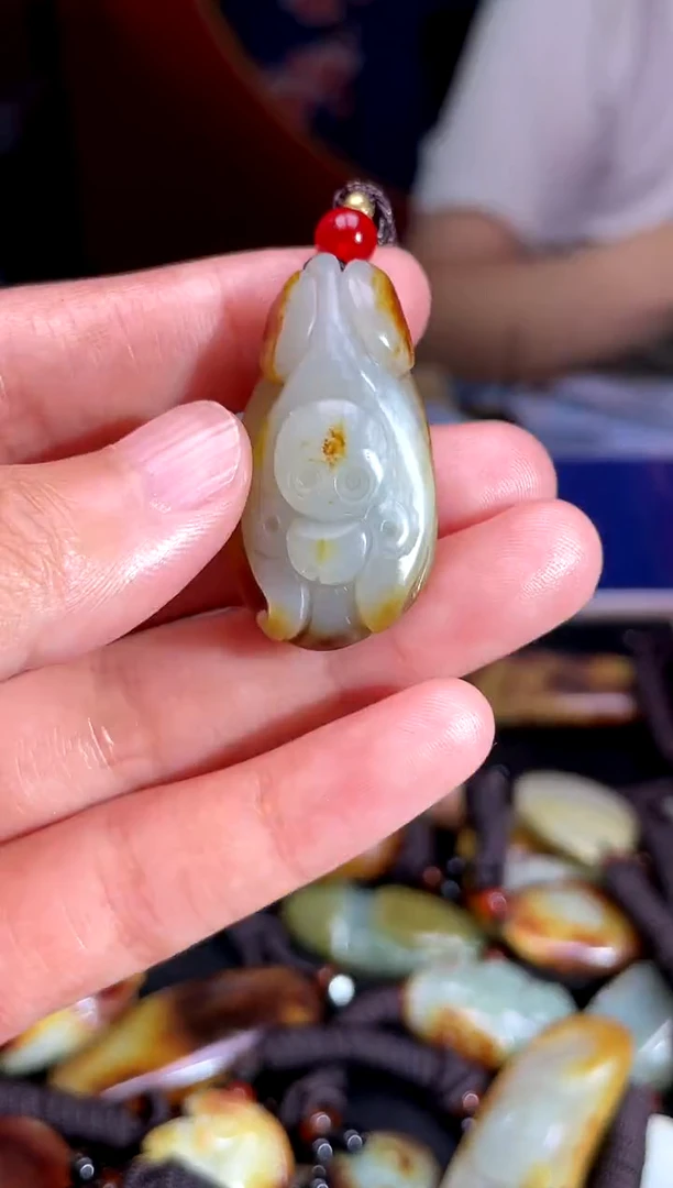 和田玉未镶嵌挂件1