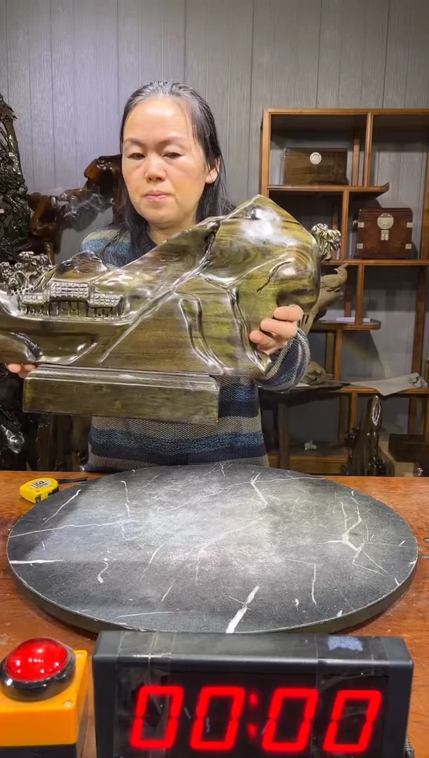 金丝楠招****喵山水倒流香