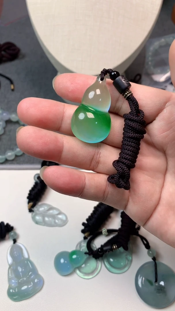西*皮缅翠冰透挂件吊坠008