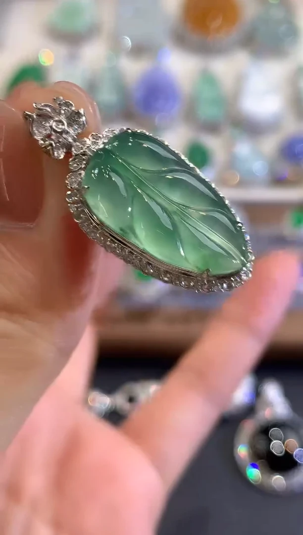 吊坠(不含链)18K金镶嵌翡翠q5