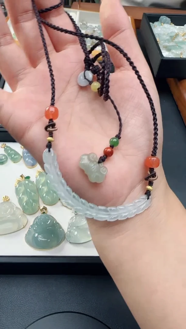 【闪购商品】翡翠颈饰未镶嵌TZG0118227