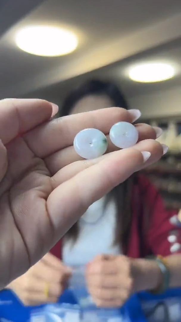 颈饰未镶嵌翡翠（多样性发一件）