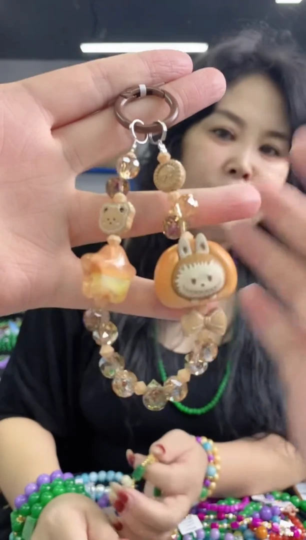 未镶嵌颈饰水晶多样性发其一颜色微差