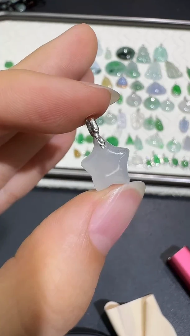 翡翠18K金镶嵌颈饰X0715-1501-43