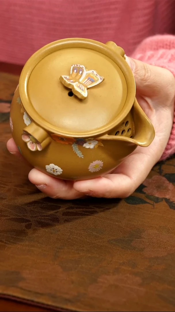 茶壶紫砂黄金段花花手抓壶