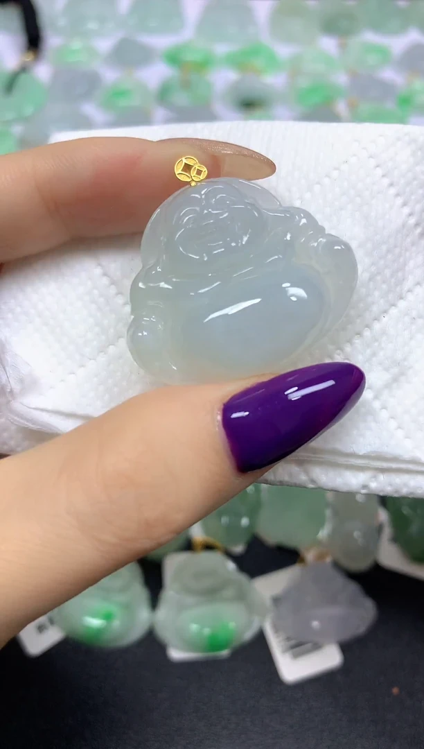 颈饰18K金镶嵌翡翠