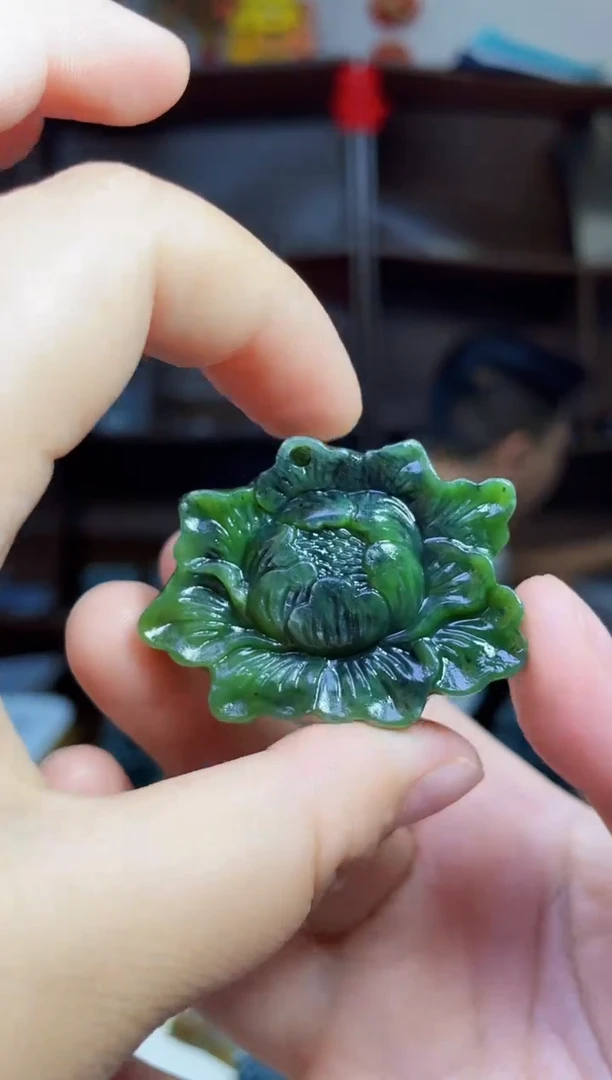 和田玉未镶嵌颈饰1