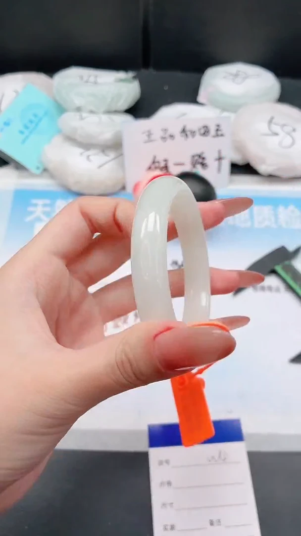 未镶嵌手镯和田玉3W4-55