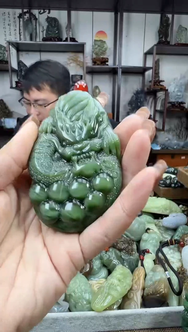 未镶嵌和田玉把件1