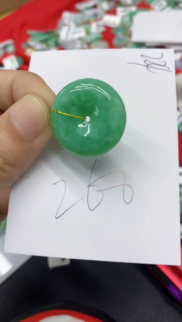 【闪购商品】翡翠颈饰未镶嵌翡翠