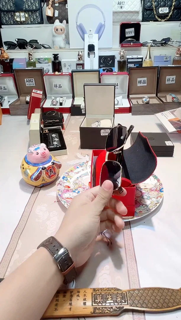 瓷片瓷器 库房到期 全部地板价@@1