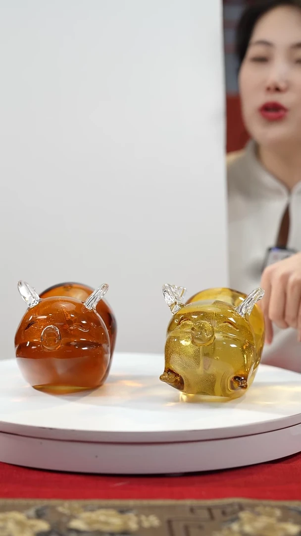 【闪购商品】琉璃手工艺品深金色摇摇猪