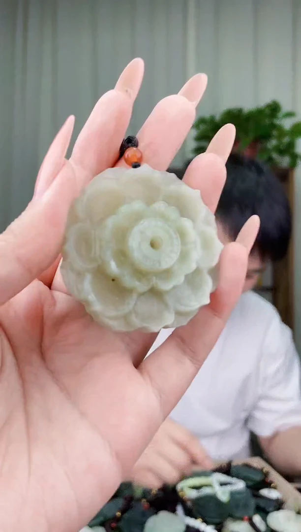 未镶嵌和田玉挂件拍一发一，多样性发货！