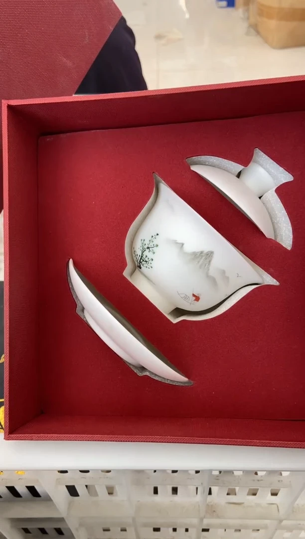 杯无运费险有瑕疵的摄影的产品有使用过的痕迹有点脏介意勿拍