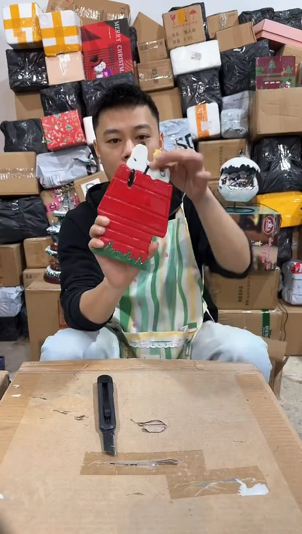 瓷片史努比房子盘