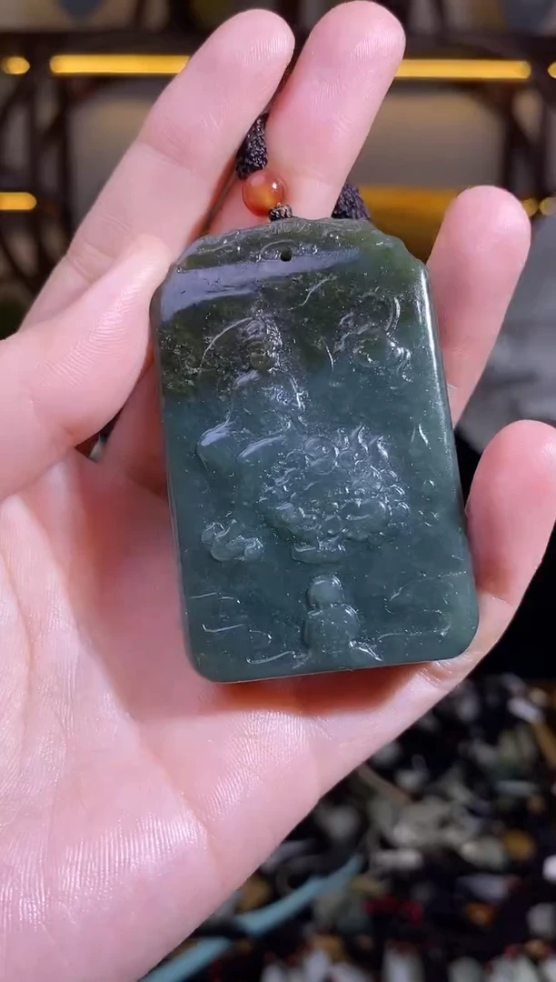 颈饰未镶嵌和田玉1