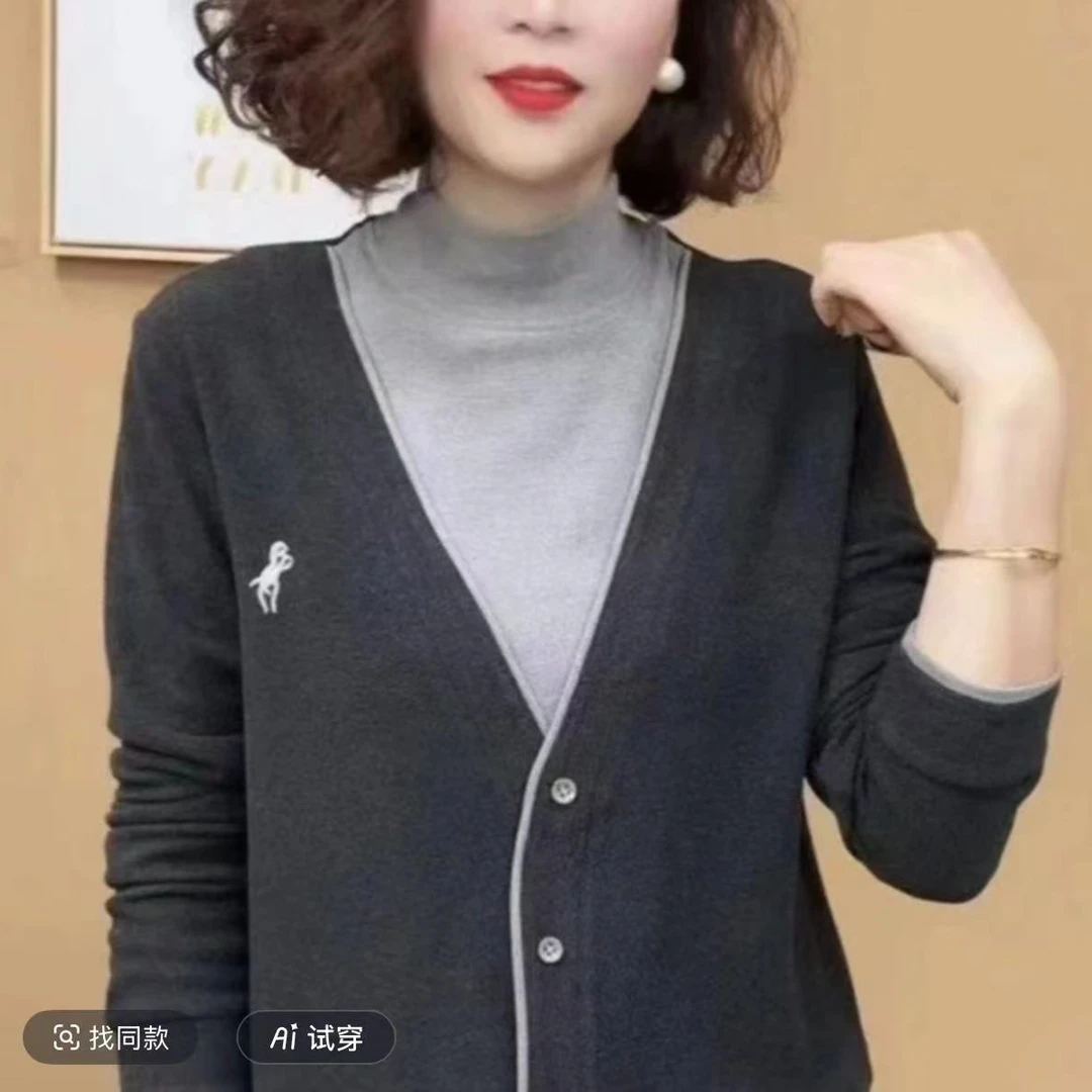 德绒长袖t恤女秋冬新款假两件半高领刺绣时尚减龄保暖流光风打底