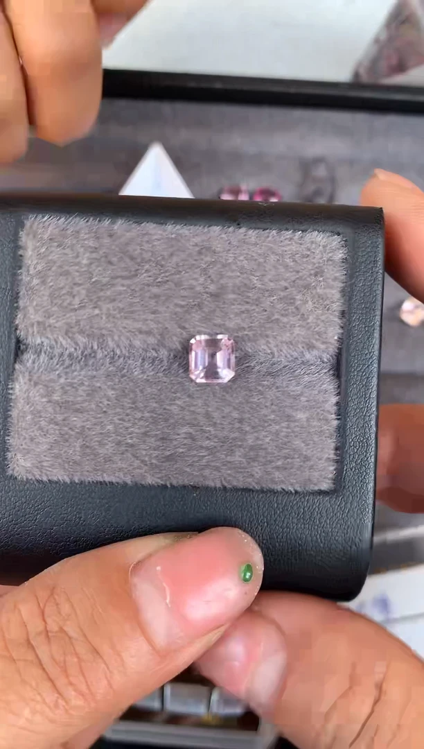 未镶嵌定制苏纪石缅甸抹谷天然无烧尖晶石