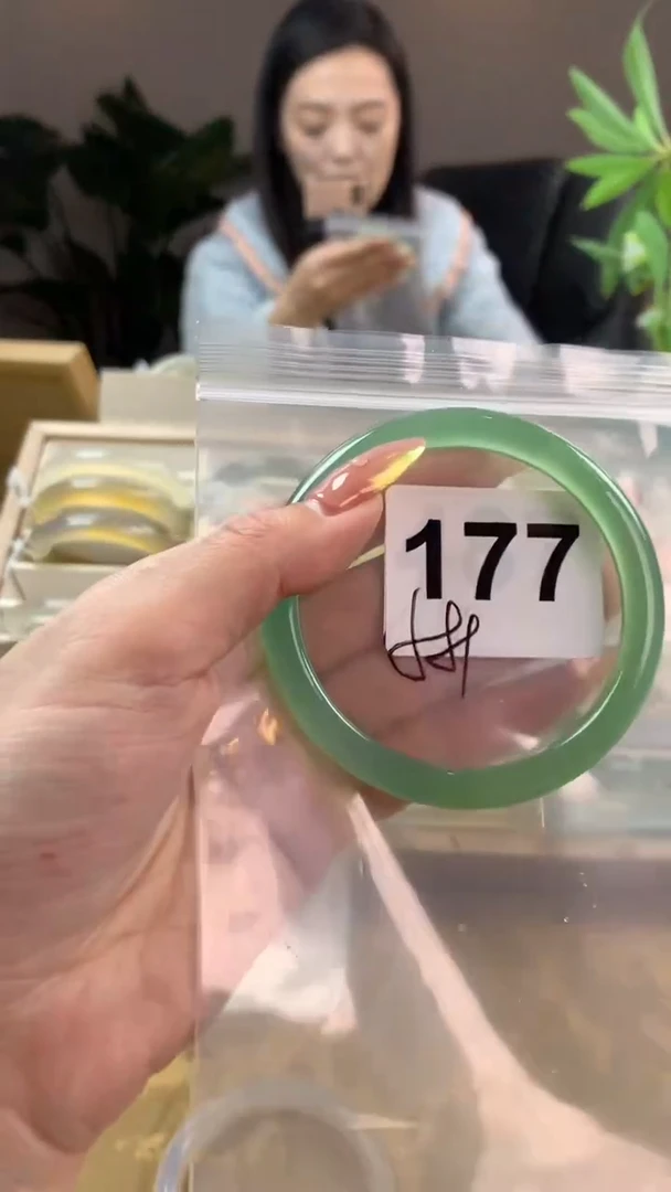 【闪购商品】玛瑙/玉髓手镯未镶嵌177