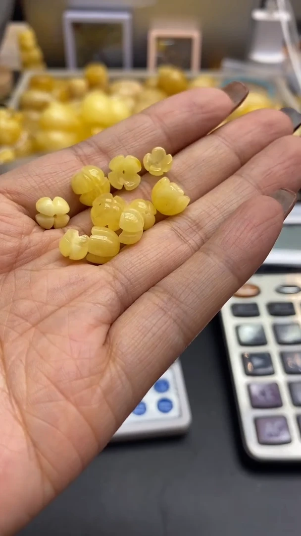 琥珀未镶嵌珠宝奇石2925