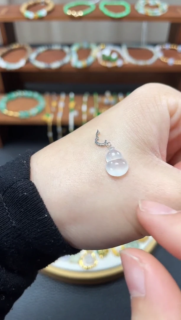 【闪购商品】翡翠吊坠(不含链)18K金镶嵌一个  JK165