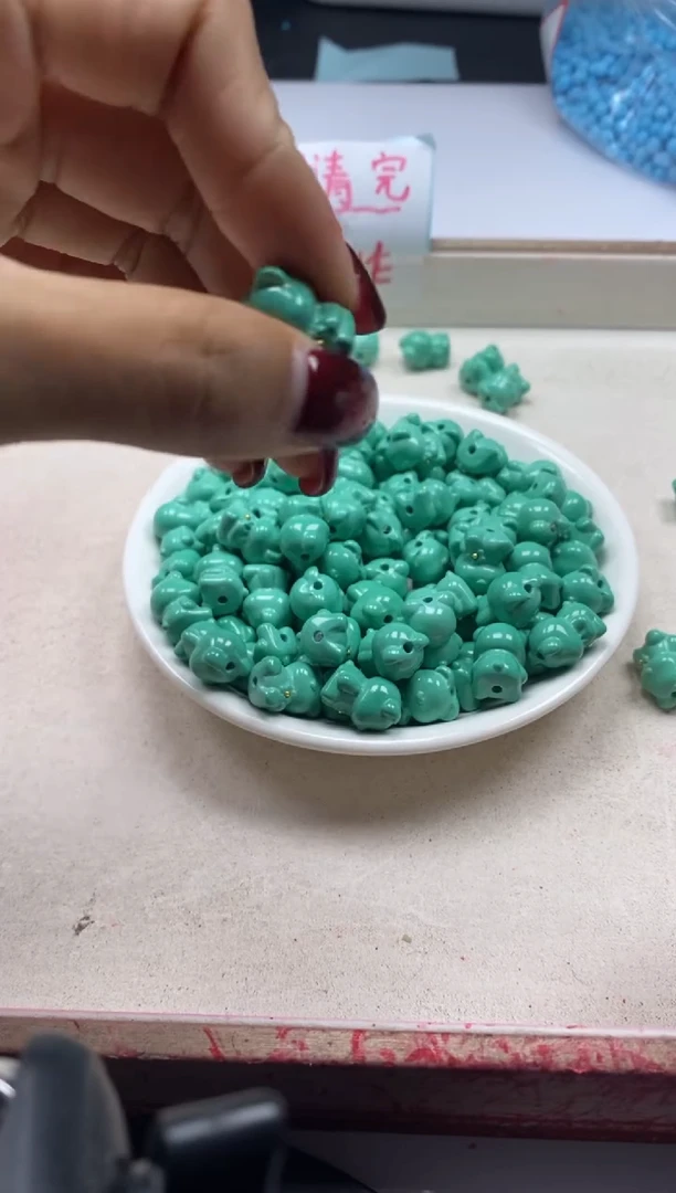 【闪购商品】玛瑙/玉髓颈饰未镶嵌x243高瓷绿*松小熊*1