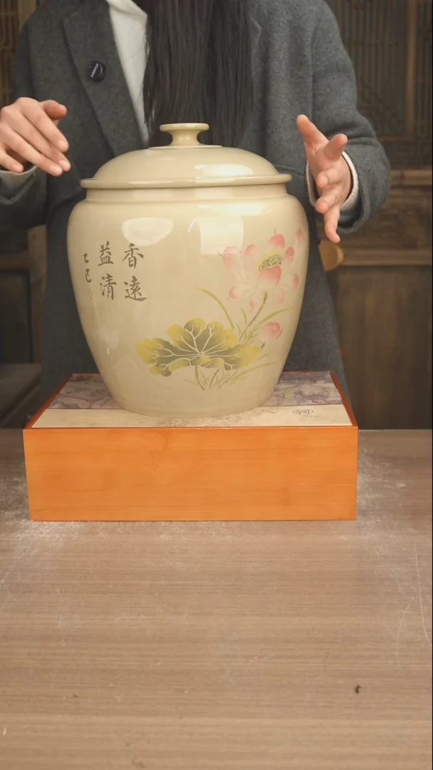 罐云南建水紫陶茶缸