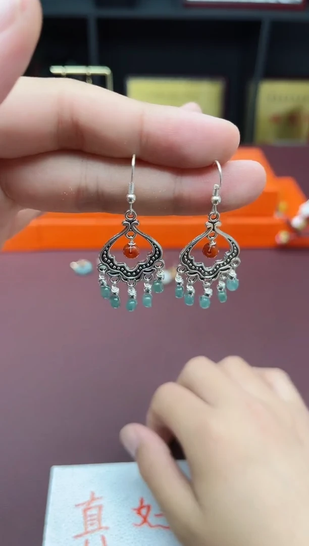 翡翠银S925镶嵌耳饰4320000