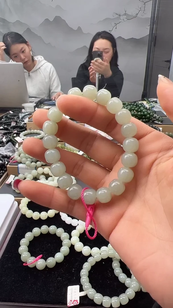 未镶嵌手链和田玉9*10