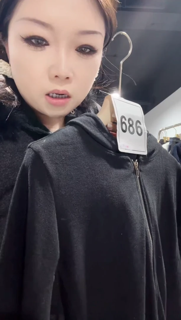 686-灰色套装·······