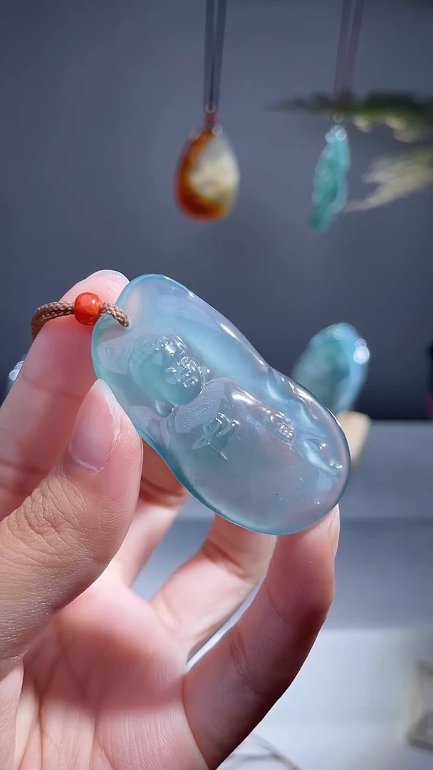 颈饰未镶嵌翡翠宝宝佛