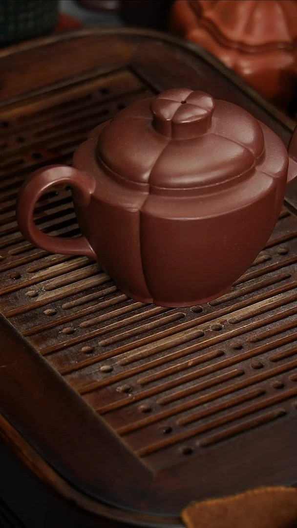 茶壶紫砂宜兴紫砂紫泥筋纹汉棠200毫升