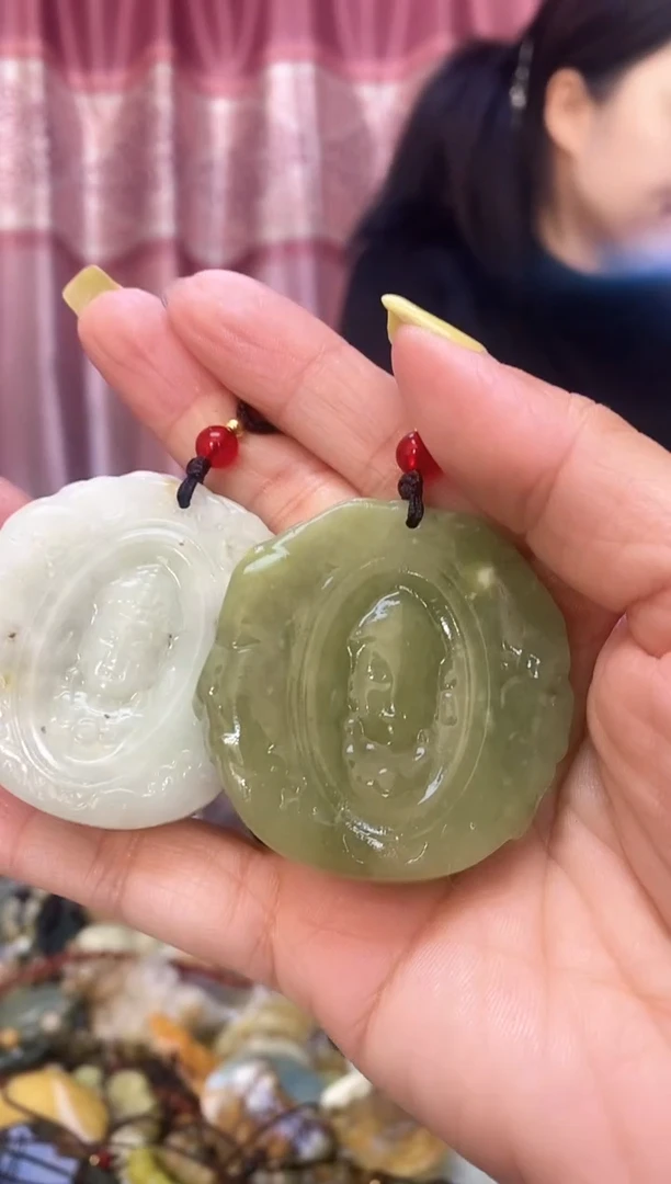 未镶嵌岫玉吊坠 多样性发其中之一 挂坠