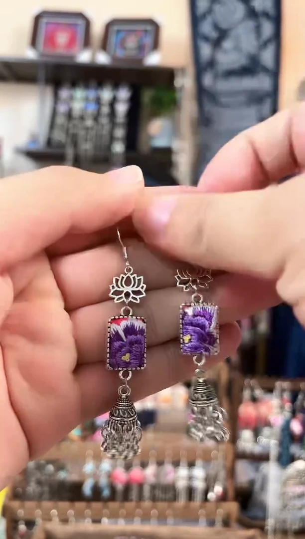 织绣民族风非遗老绣饰品503*