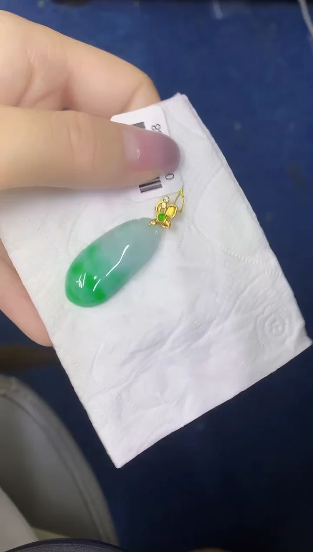 颈饰未镶嵌翡翠缅甸天然翡翠A货