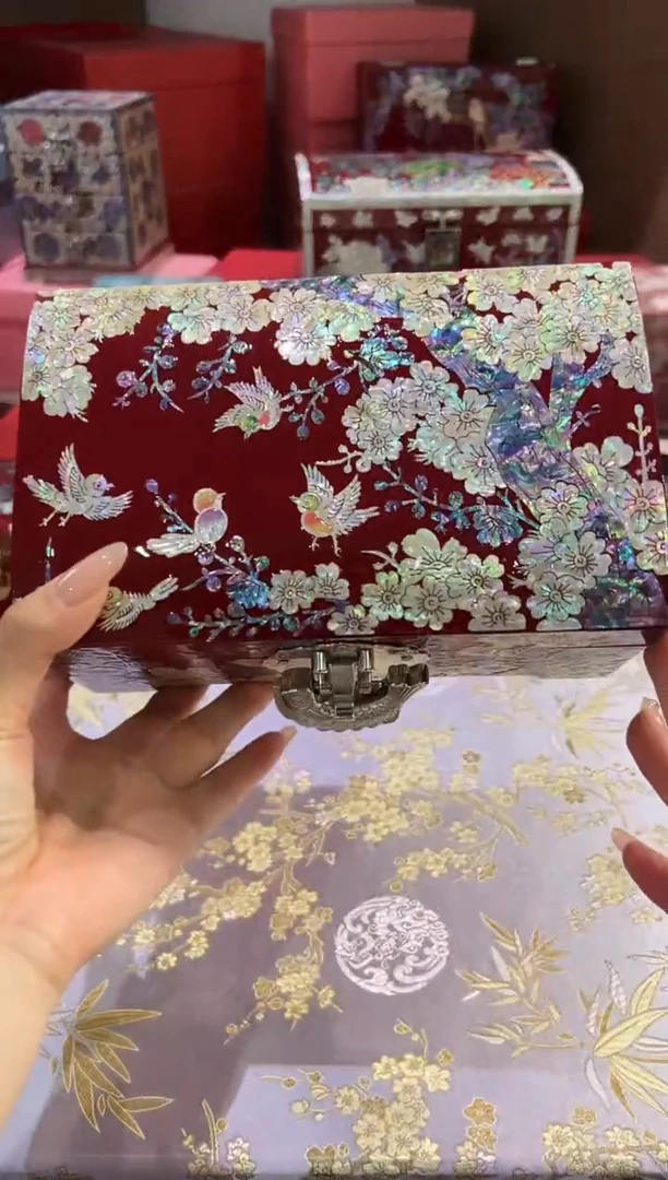 微瑕满贝底·弘贝雅螺钿漆器文化馆