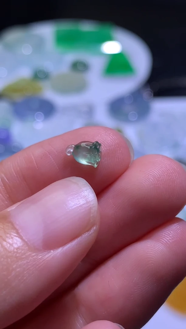 定制翡翠未镶嵌毛货