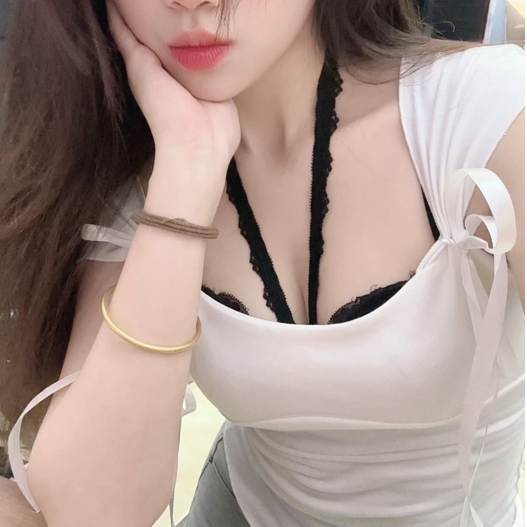 纯欲风系带T恤女夏新款辣妹显身材体恤小众港风别致短款上衣