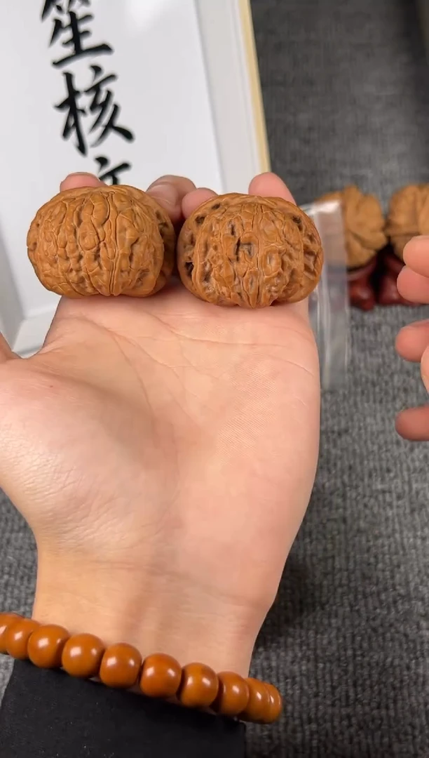 吊坠文玩核桃44尺大闷白4号
