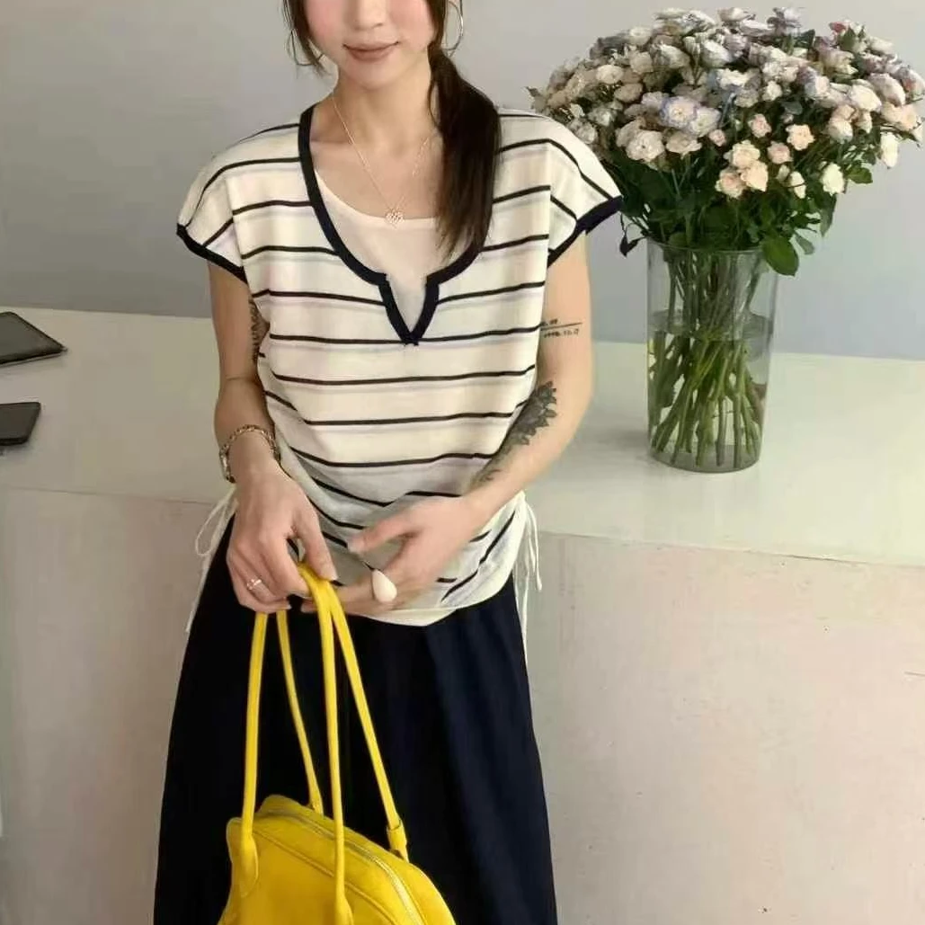 【香姐推荐】【8665】【十七上】夏季时尚新款飞袖假两件设计领上衣