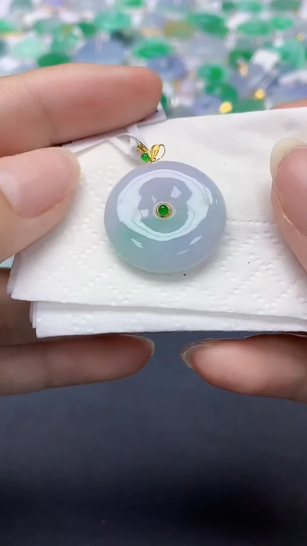 翡翠18K金镶嵌颈饰天然缅甸a货翡翠