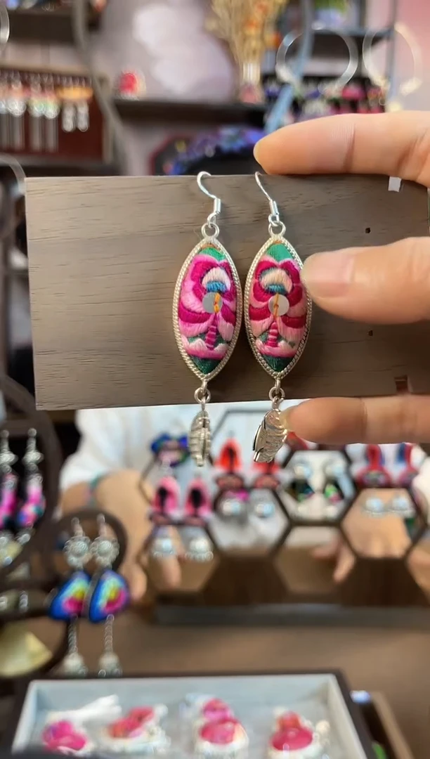 织绣民族风手工非遗老绣饰品373