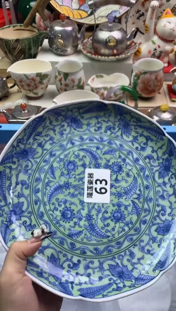 【闪购商品】瓷片隆莲瓷器欢迎大家