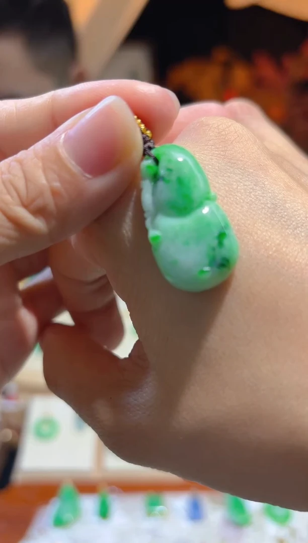 【闪购商品】翡翠颈饰未镶嵌百元以下不出证