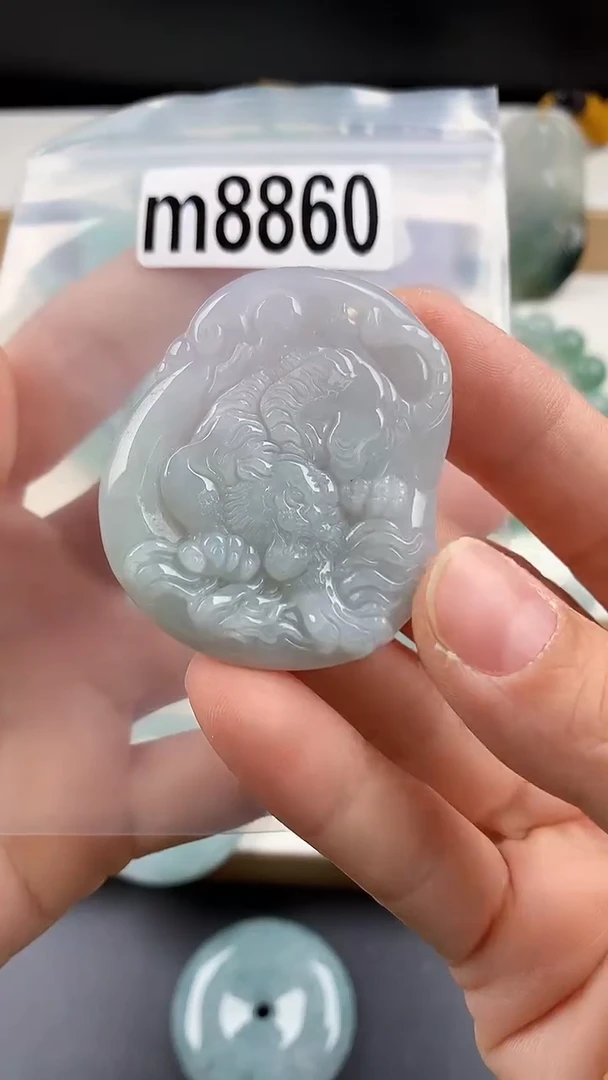 颈饰未镶嵌翡翠天然翡翠吊坠挂件