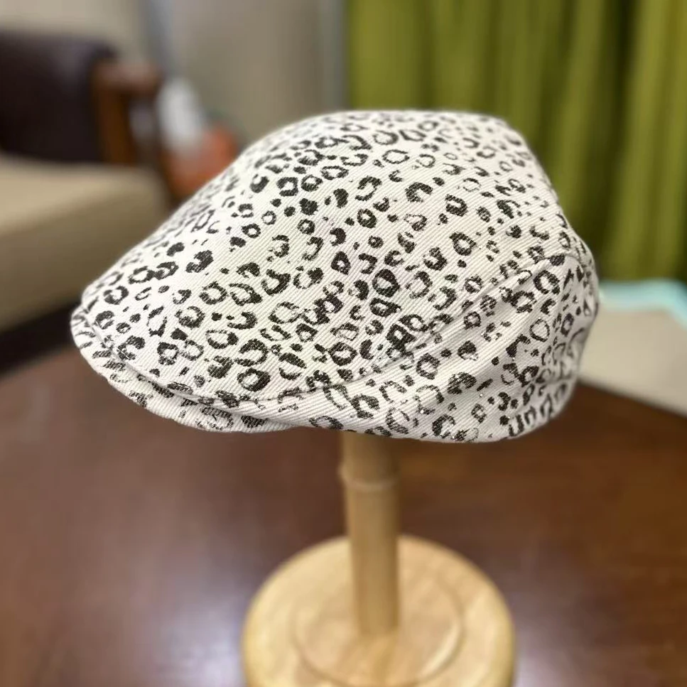 豹纹水钻前进帽女复古百搭显脸小贝雷帽鸭舌帽潮