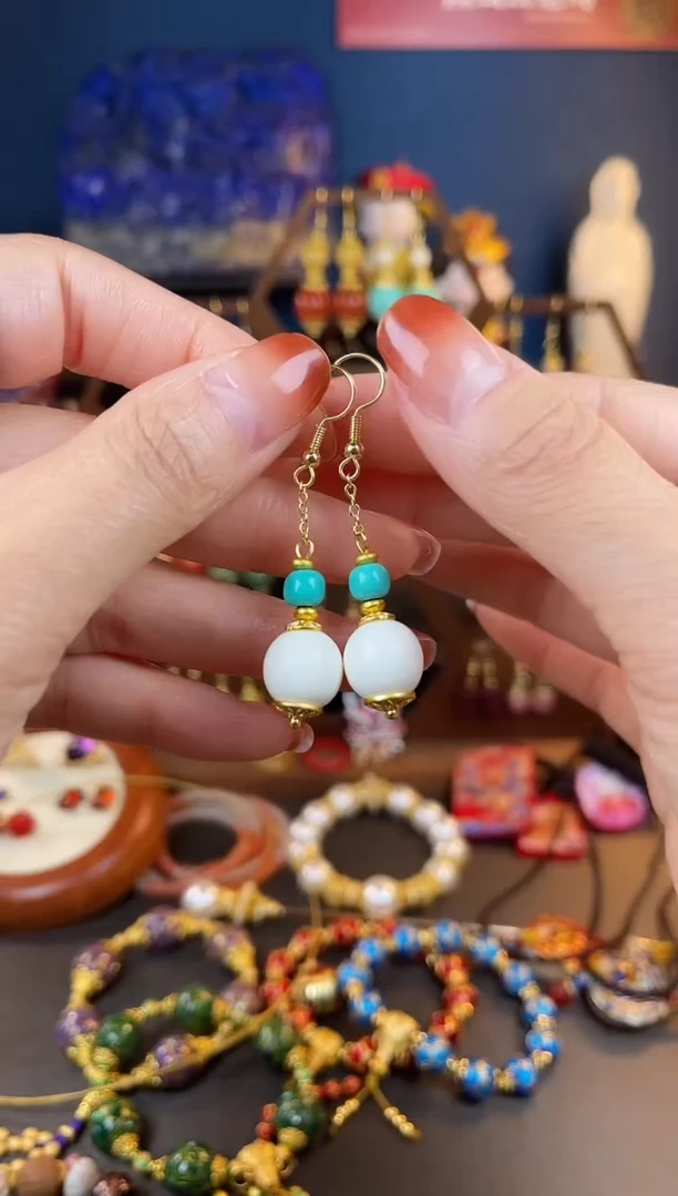 【闪购商品】白色珐琅景泰蓝耳钩